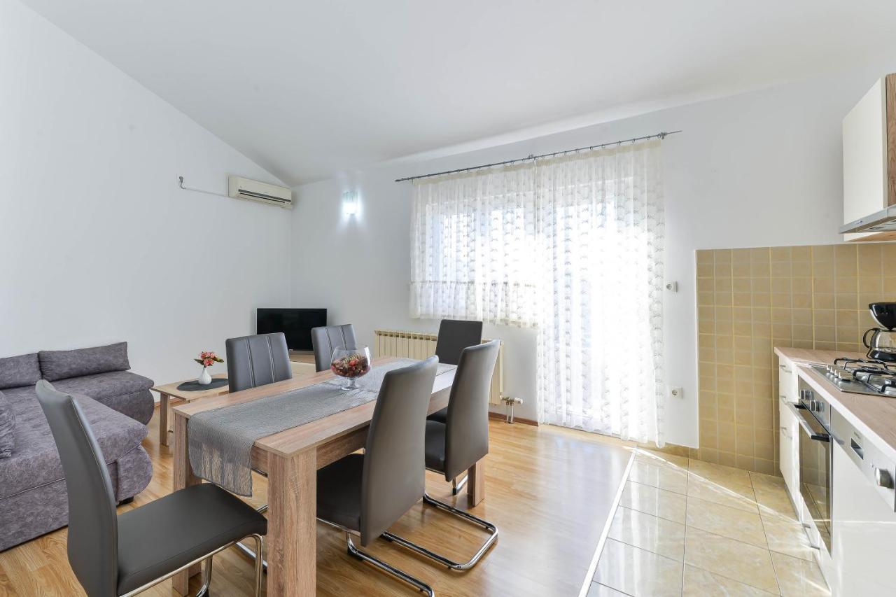 Apartmani Stadion Zadar Exteriör bild