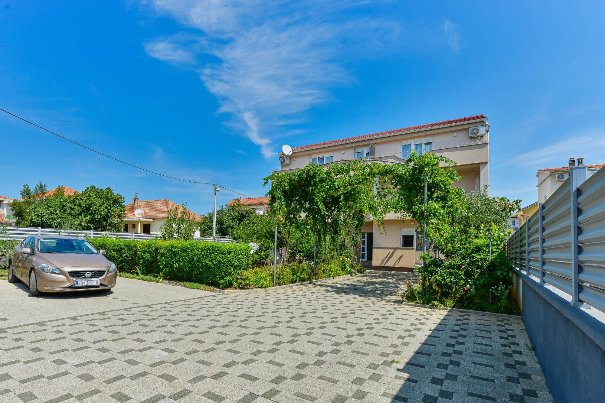 Apartmani Stadion Zadar Exteriör bild