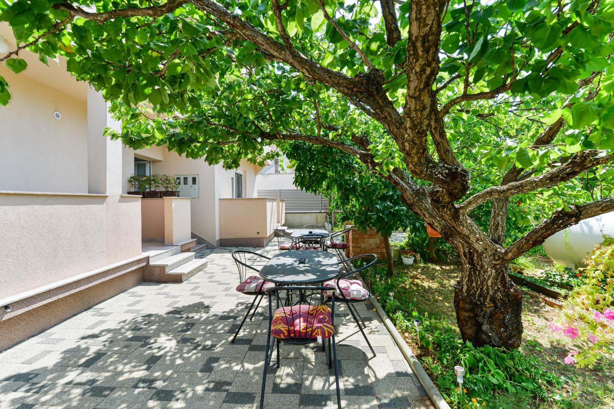 Apartmani Stadion Zadar Exteriör bild