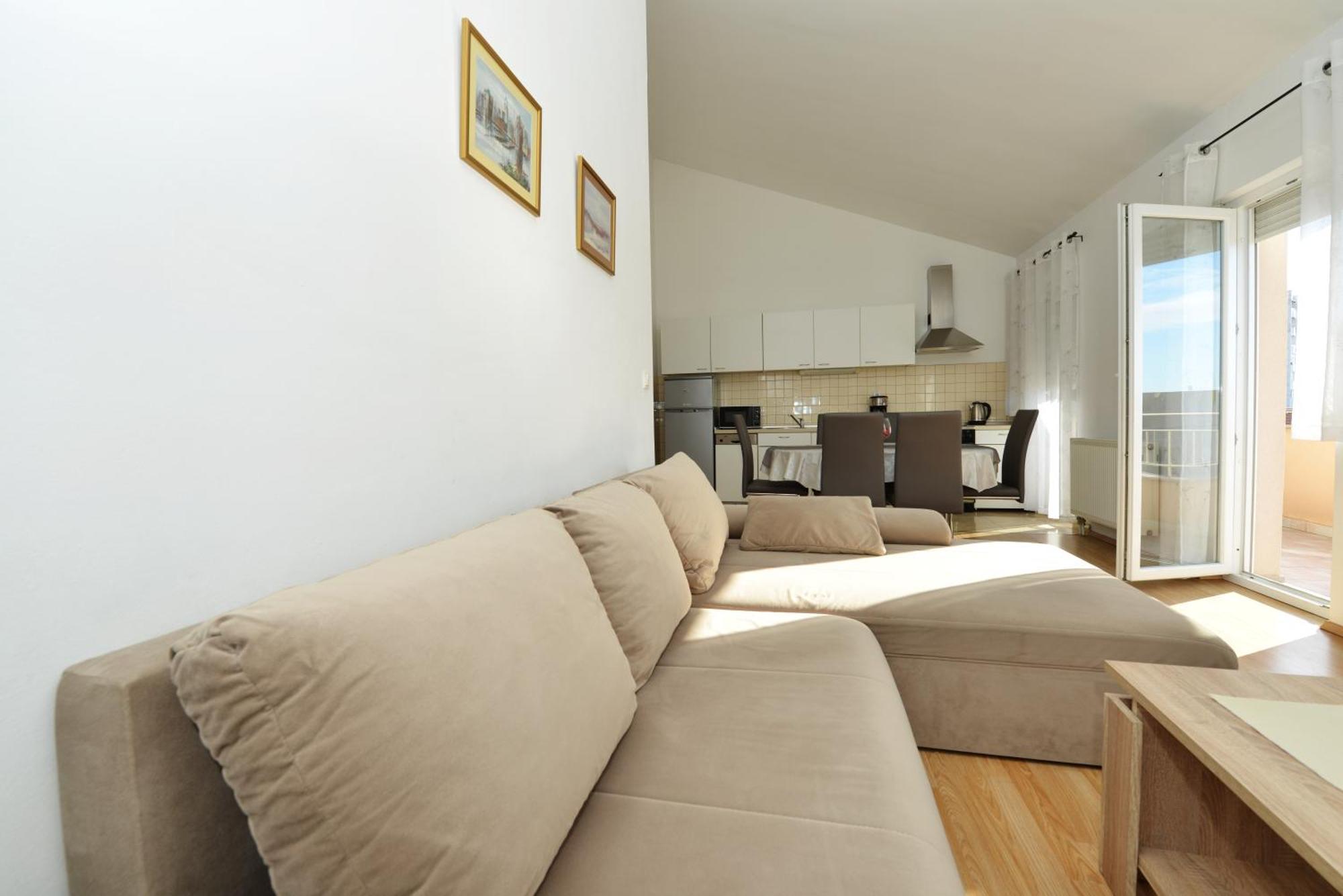 Apartmani Stadion Zadar Rum bild