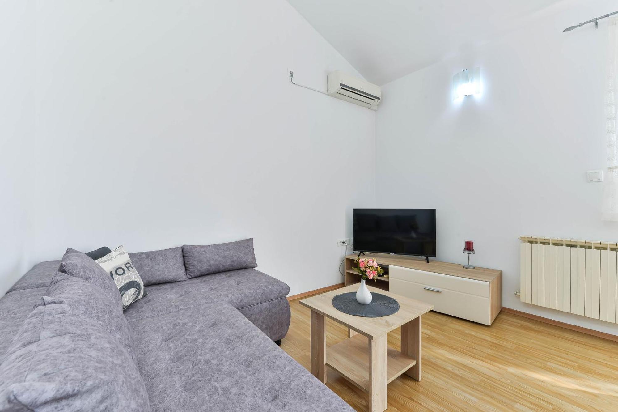 Apartmani Stadion Zadar Rum bild